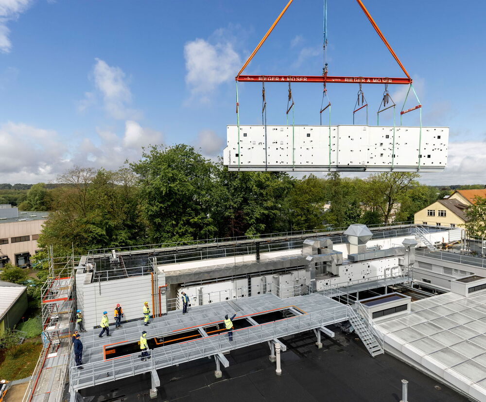 robatherm in approach: 14 tons of equipment technology for germ-free air robatherm in approach: 14 tons of equipment technology for germ-free air