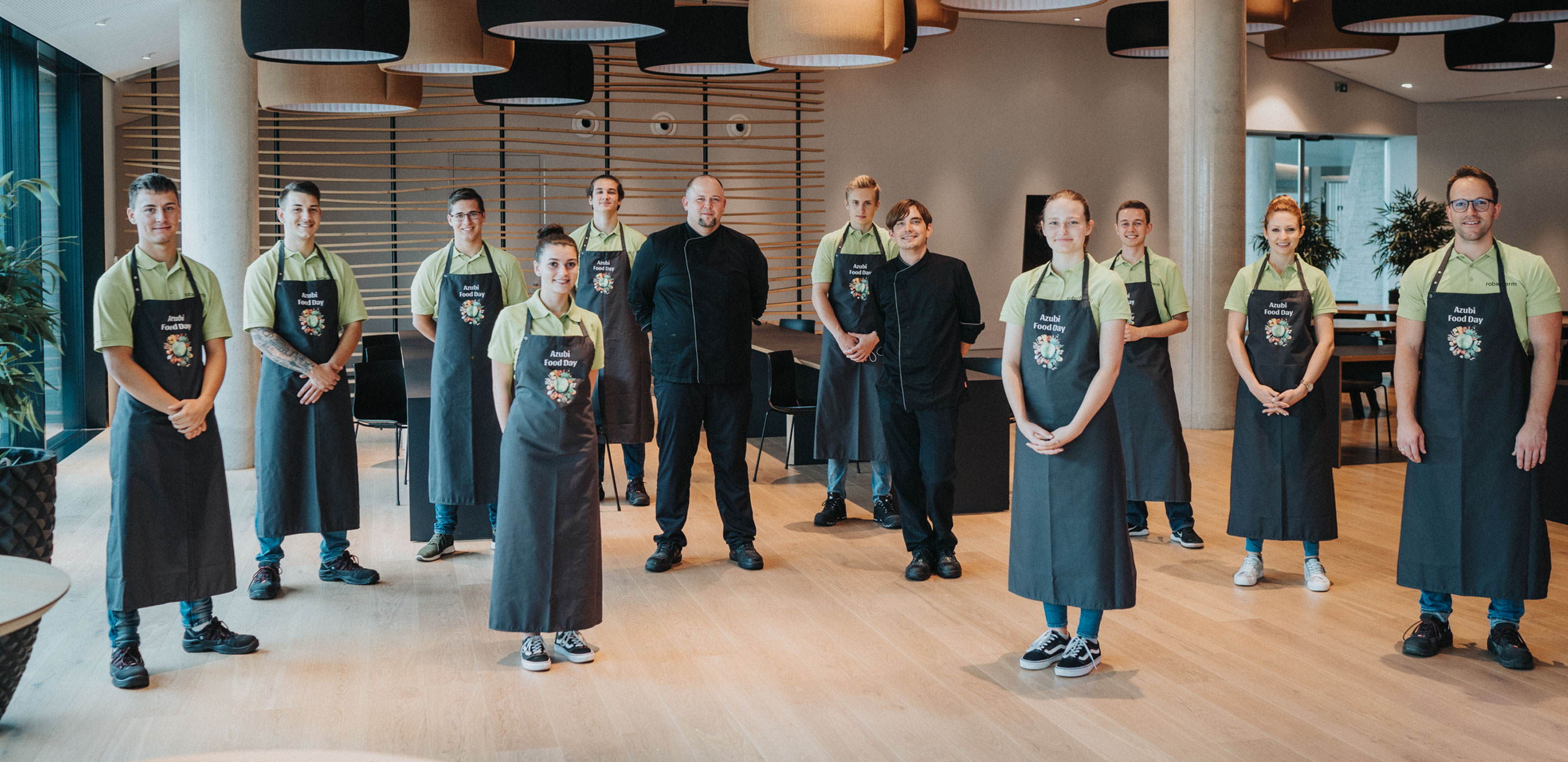 Der robatherm „Azubi Food Day 2021“ – für alle Beteiligten ein Event mit Genusseffekt. Der robatherm „Azubi Food Day 2021“ – für alle Beteiligten ein Event mit Genusseffekt.